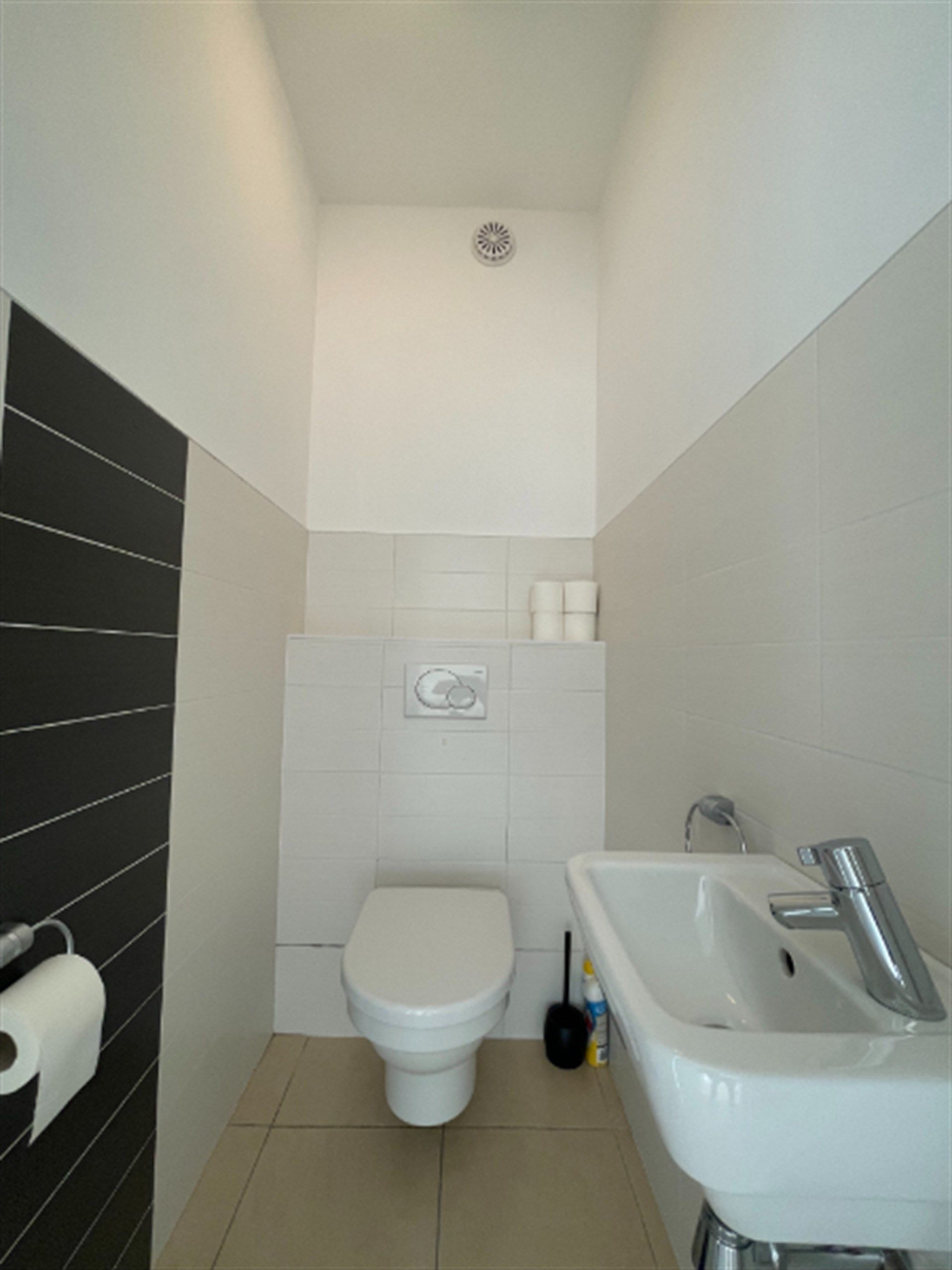 Appartement met 2 slaapkamers in centrum Aalst te huur foto 10