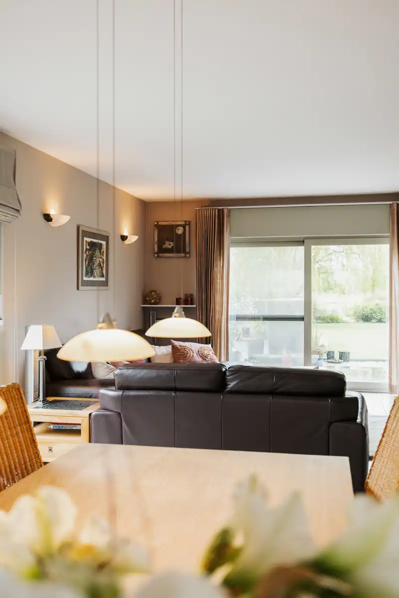 Ruime, instapklare woning met mooie tuin in groene omgeving foto 11