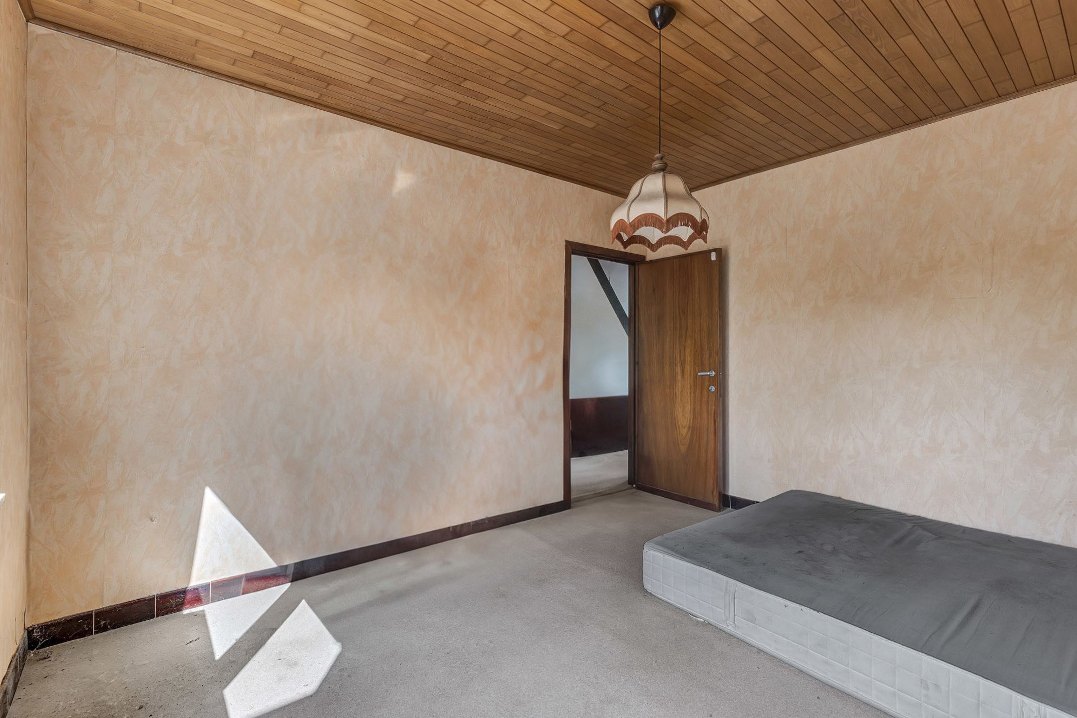 Te renoveren woning op een rustige ligging nabij centrum foto 11