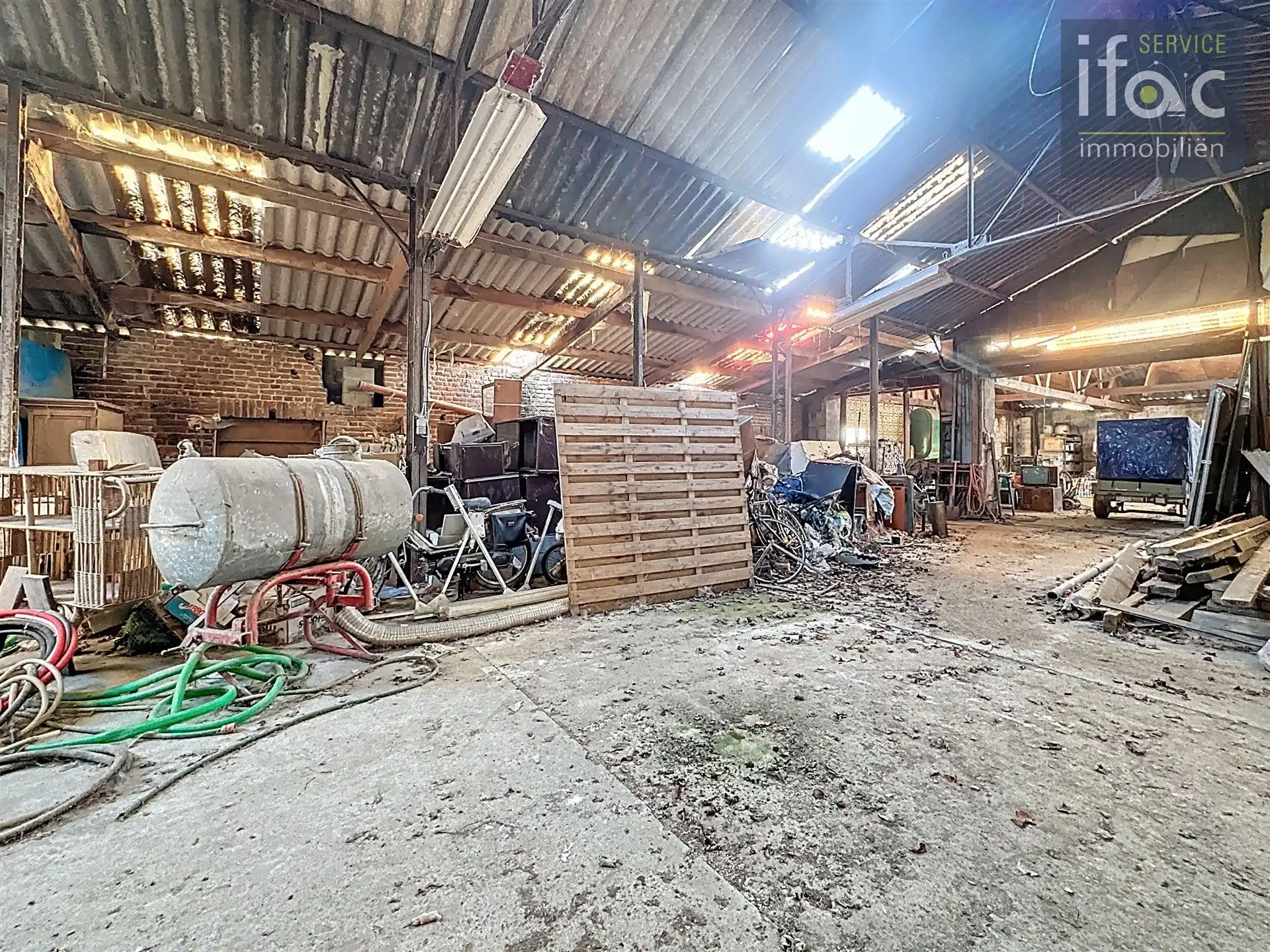 Multifunctionele loods van maar liefst +/- 600m² foto 6