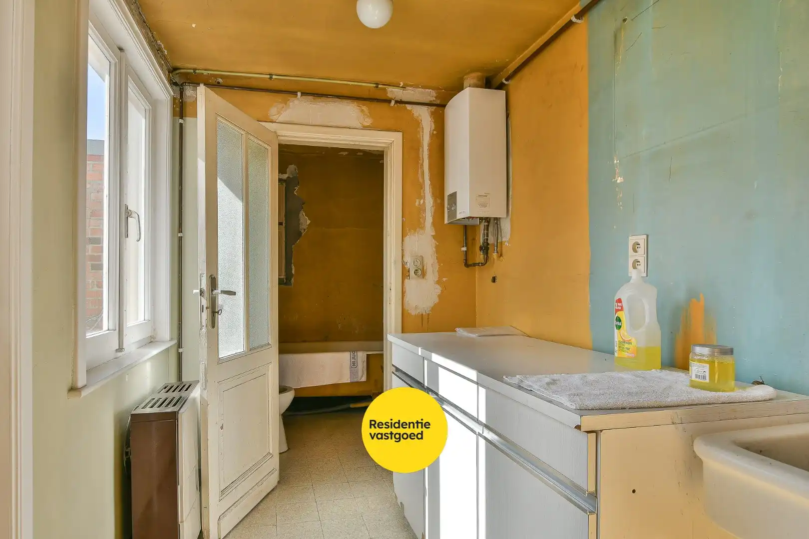 Rijwoning met veel potentieel, garage en tuin nabij centrum Blankenberge foto 10
