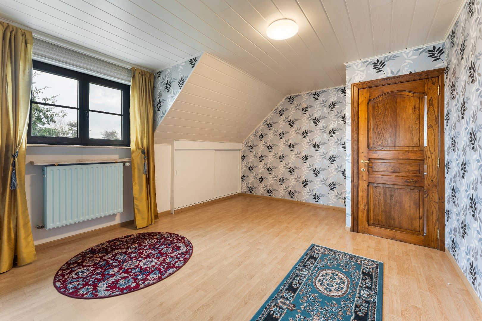 Statig gebouwde villa met zonnige tuin, terras en 2 garages - 3 à 4 slaapkamers - 241m² bewoonbare oppervlakte - Energielabel E - perceeloppervlakte 960m²  foto 12