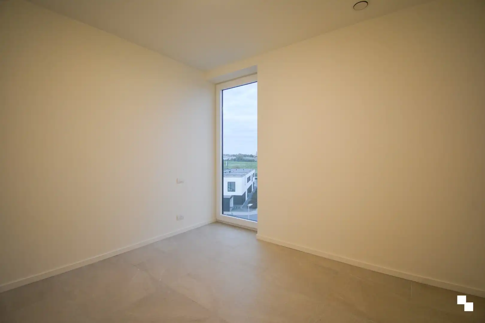 Modern nieuwbouwappartement met groot terras en mooi verzicht aan de rand van Hooglede foto 14