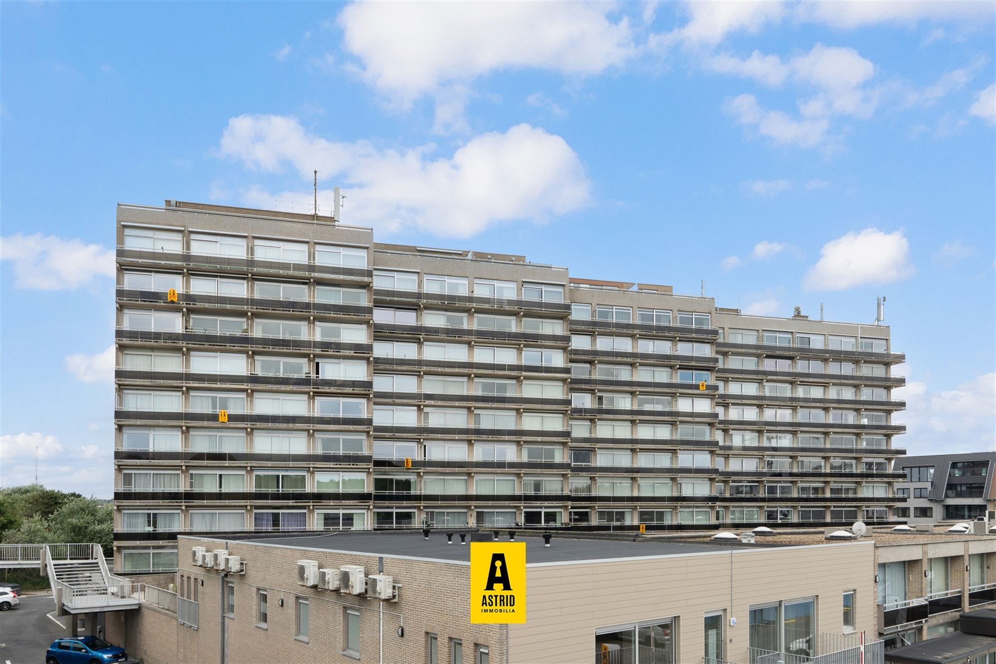 Zonnig aappartement met zeezicht! foto {{pictureIndex}}