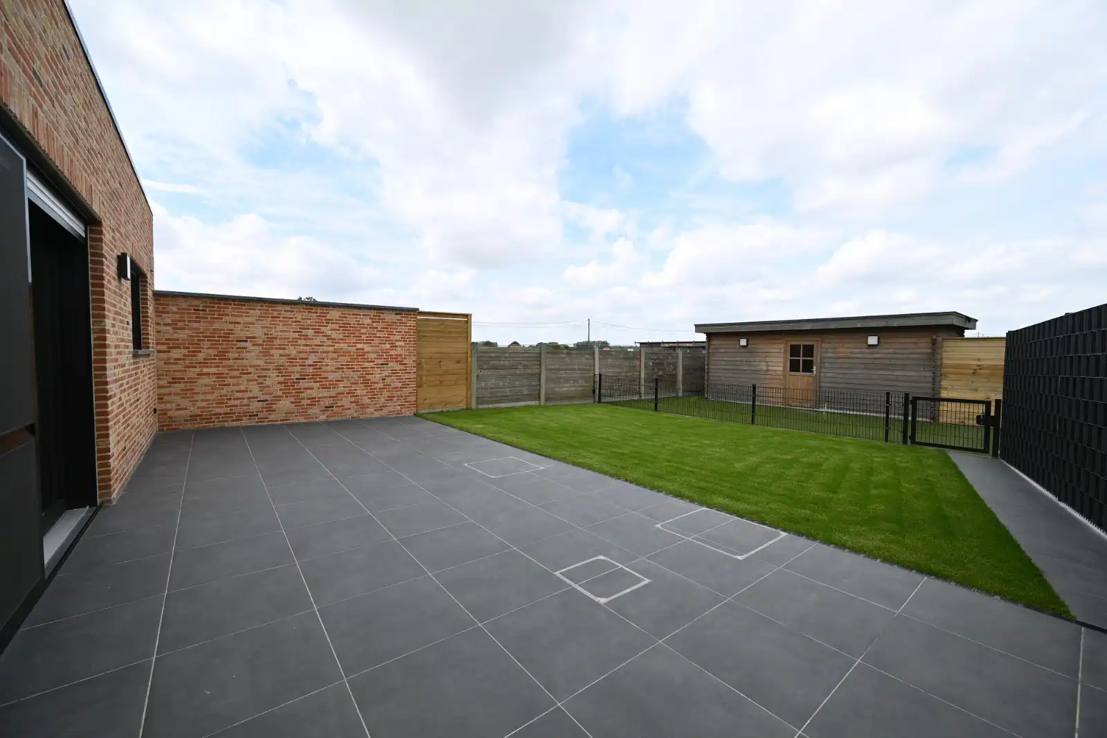 Prachtige nieuwbouwwoning met 3 slaapkamers en ruime garage! foto 6