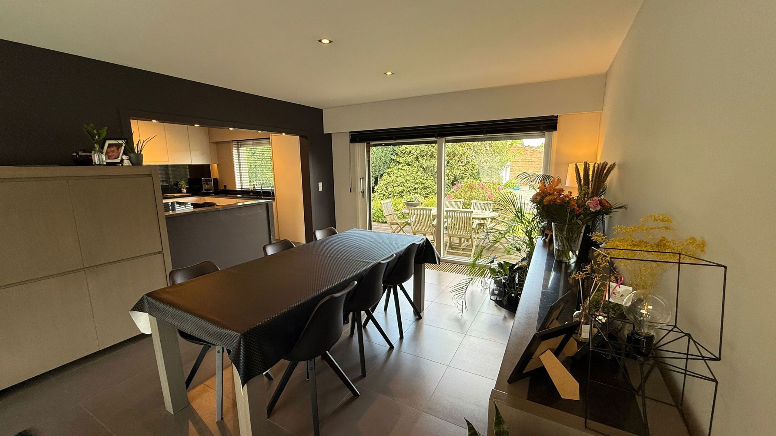 Volledig gerenoveerde woning foto 3