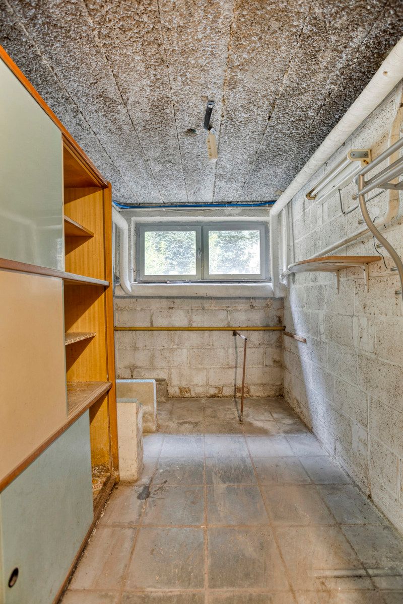 Te renoveren woning met 3 slaapkamers en tuin. foto 25