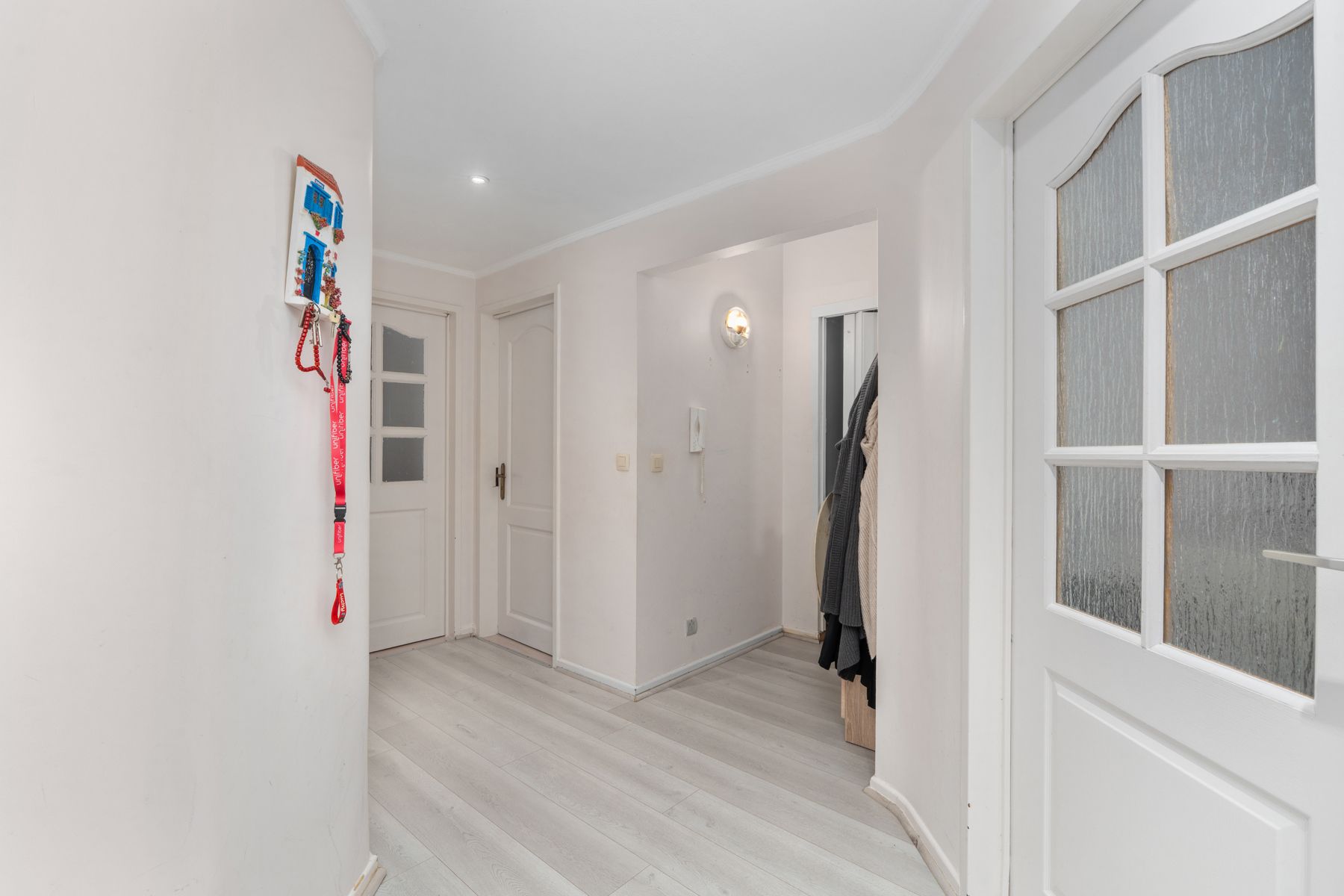 Instapklaar appartement met 2 slaapkamers nabij Tour & Taxis foto 12