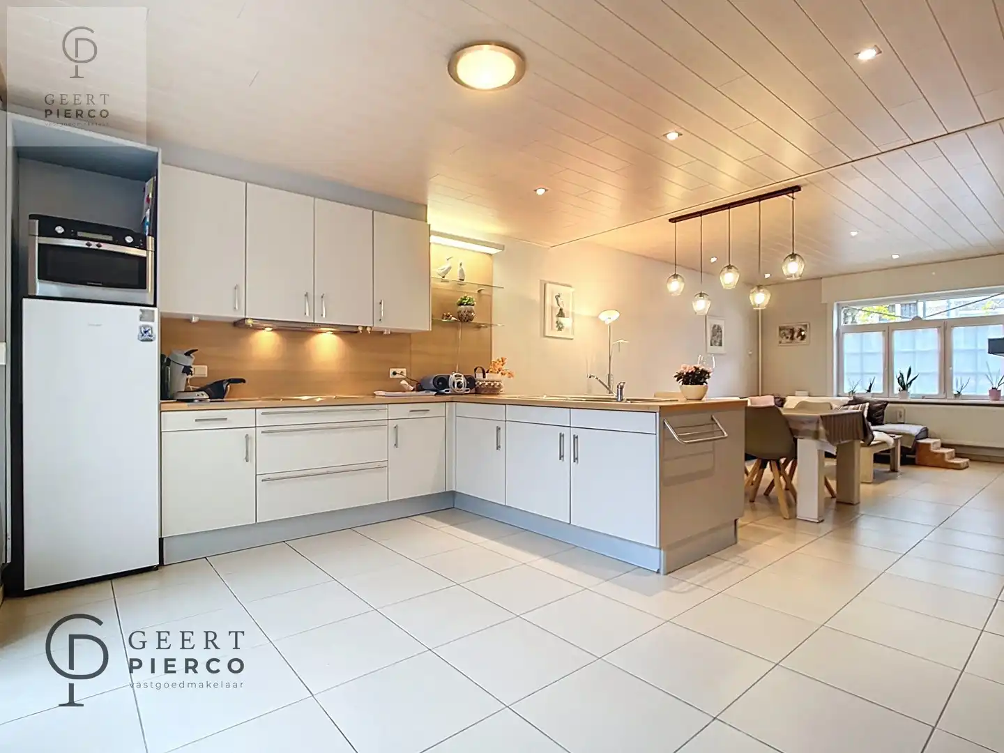 Gerenoveerde stadswoning in het centrum van Zoutleeuw. foto 9