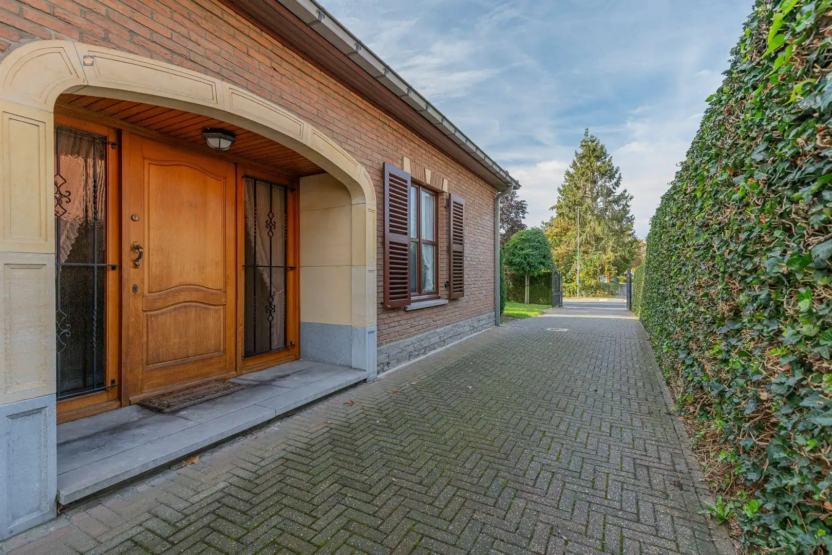Ruime villa met 3 slaapkamers, grote zolder en tuin in Willebroek foto 3