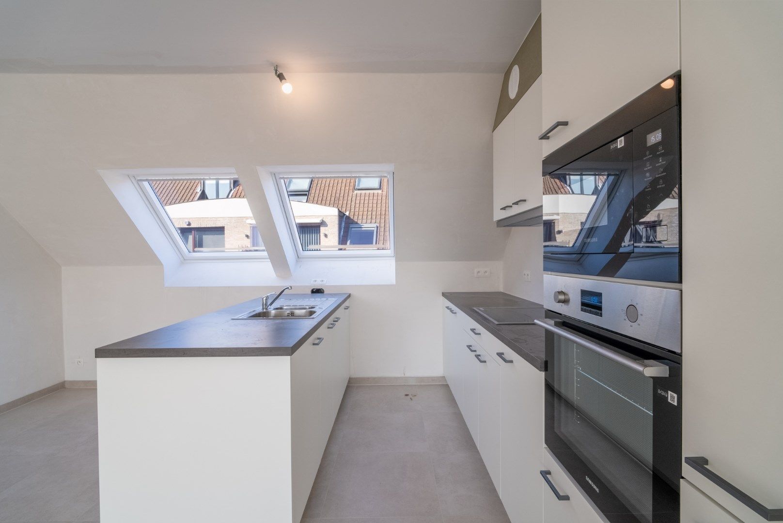 Aangenaam dakappartement met 2 slaapkamers en terras op de tweede verdieping, in Residentie Escautval. foto 5