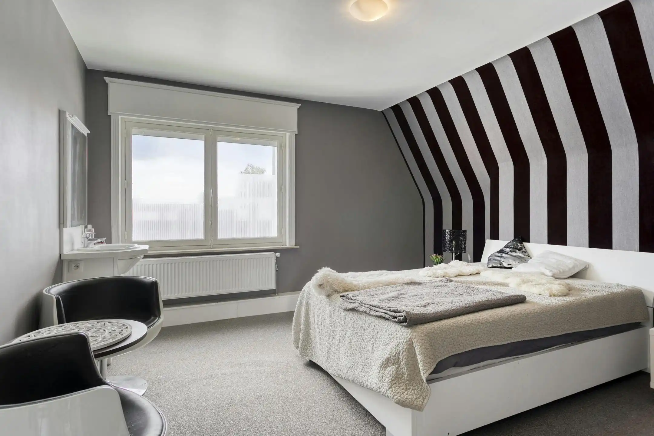 Unieke woning te koop te Kuurne met een uitstekende ligging foto 9