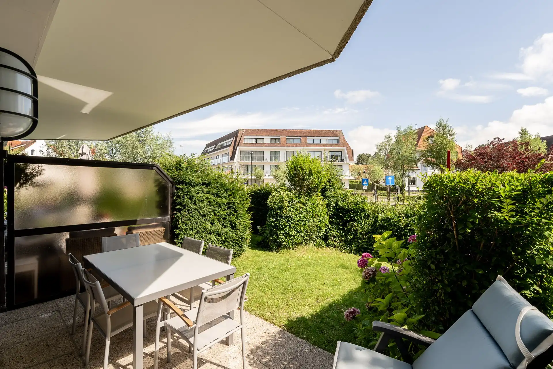 Zonovergoten tuinappartement in het Zoute foto 2