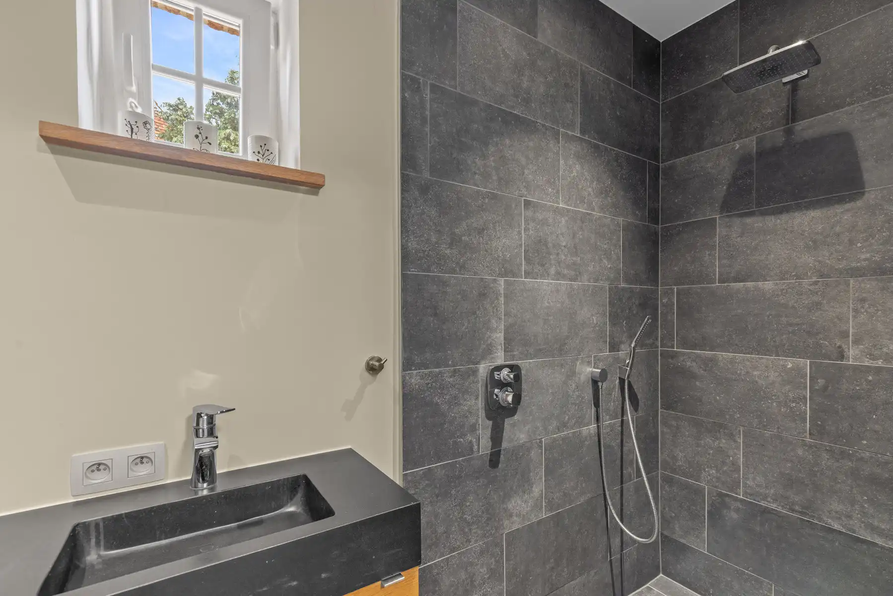 BAMBRUGGE - Uitzonderlijke woning met tuin op toplocatie foto 17