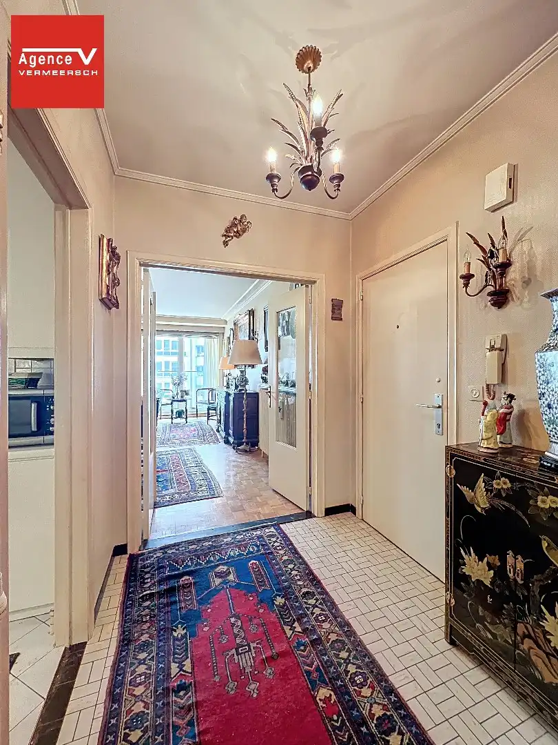 Op te frissen appartement met topligging aan het Marie-Joséplein. foto 9