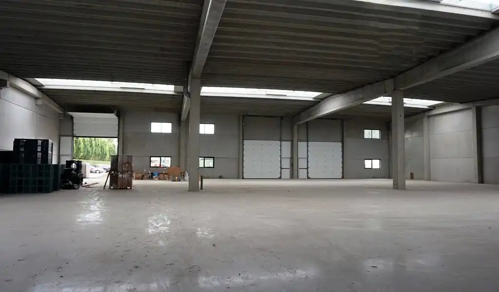 Recente loods te huur aan The Loop in Sint-Denijs-Westrem foto 11