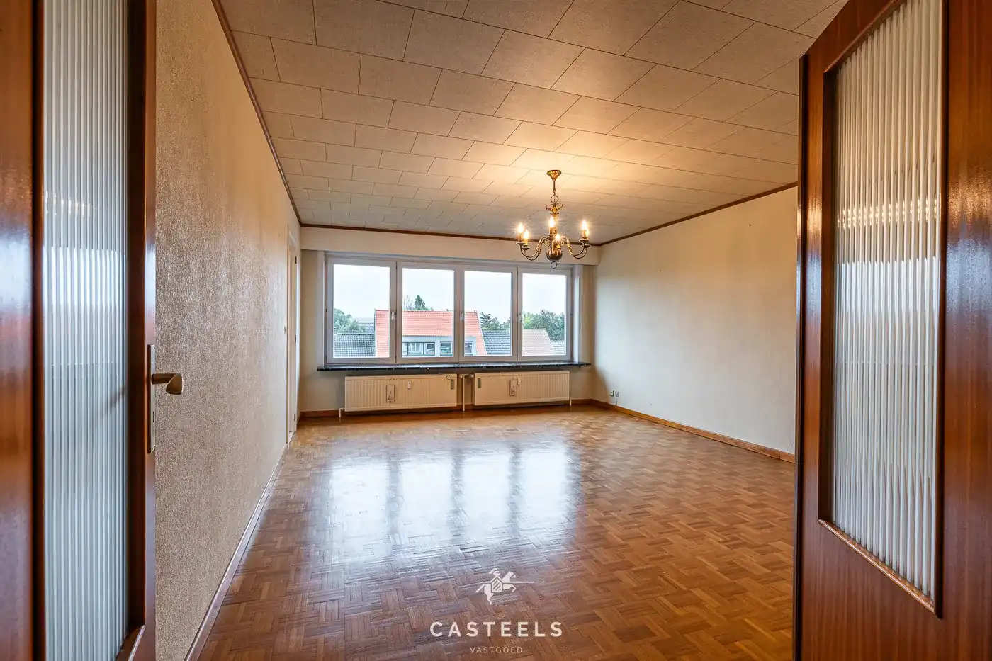 Ruim, te renoveren EPC B appartement met twee slpkmrs te Gent foto 2