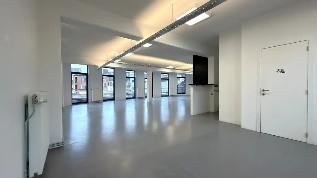 Kantoor met terras te huur aan het Zuid in Antwerpen foto 9