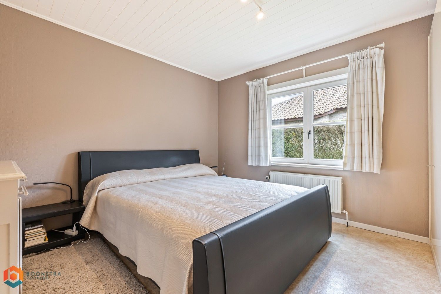 Ruime woning met 6 slpkrs en sfeervolle tuin met zwembad te Putte foto 13