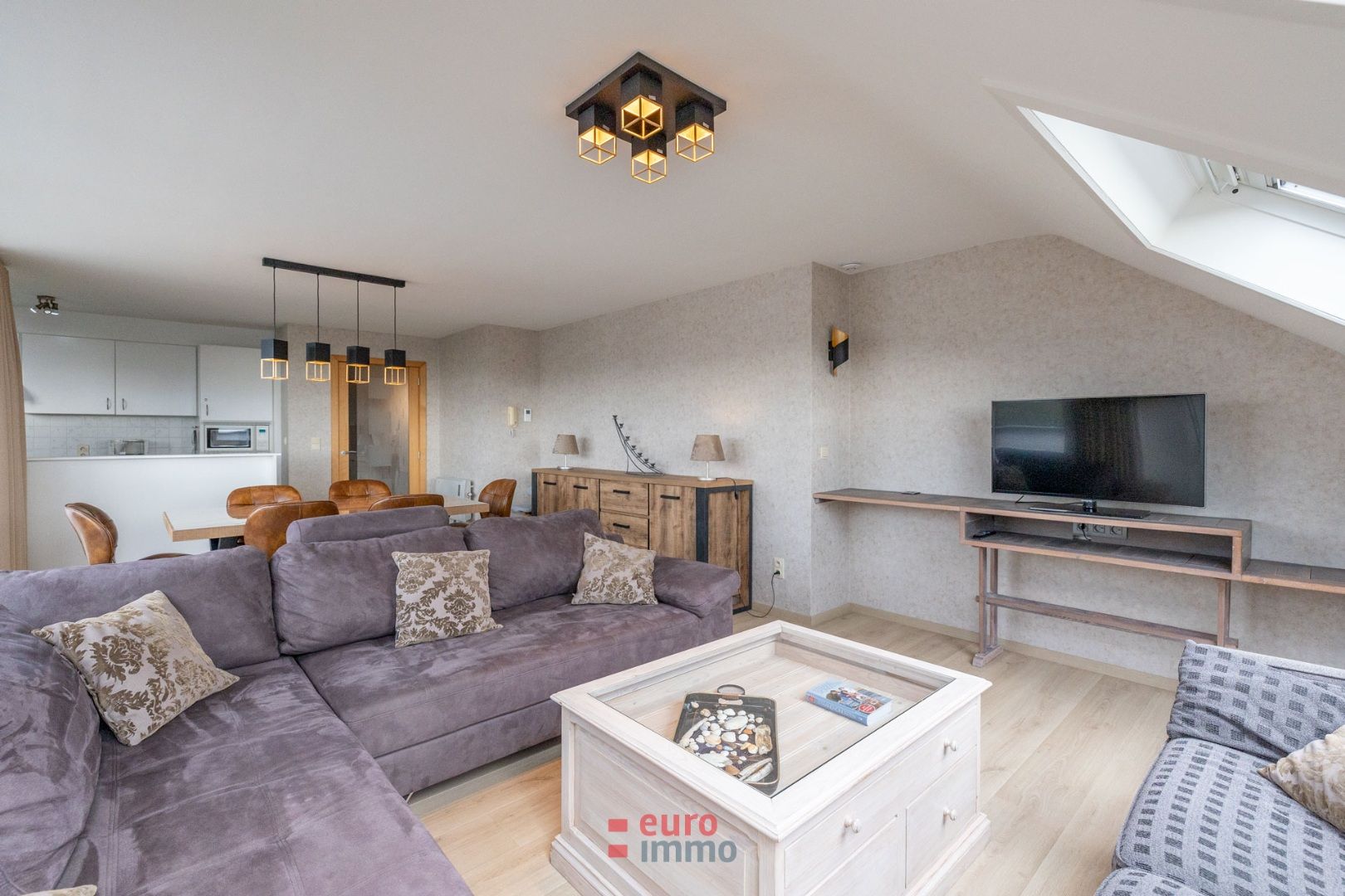 Zalig gelegen appartement met 2 slaapkamers in een zéér rustig domein tussen Westende en Middelkerke, op 300m van de zee en het zandstrand. foto 7