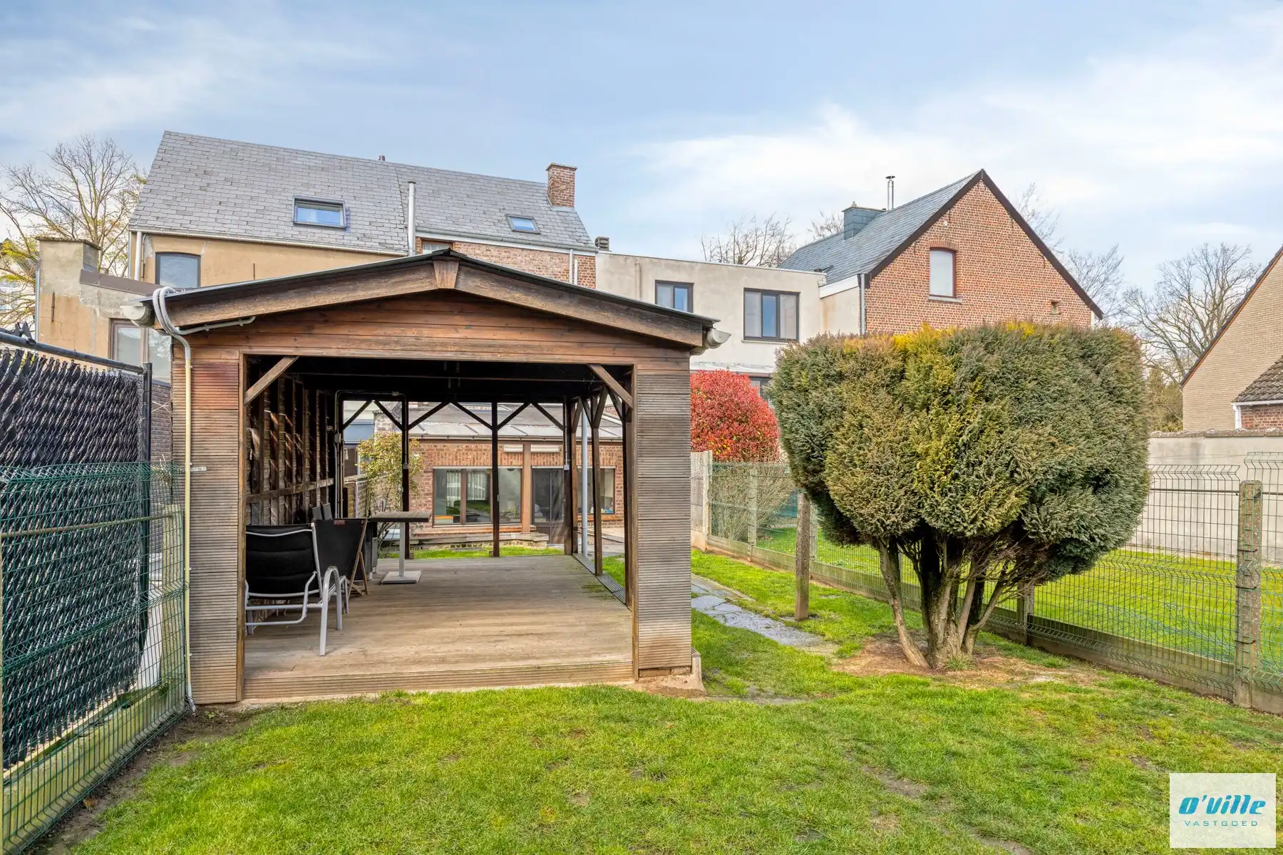 Hoofdfoto van de publicatie: Gezellige woning op toplocatie met tuin, garage én zonnepanelen