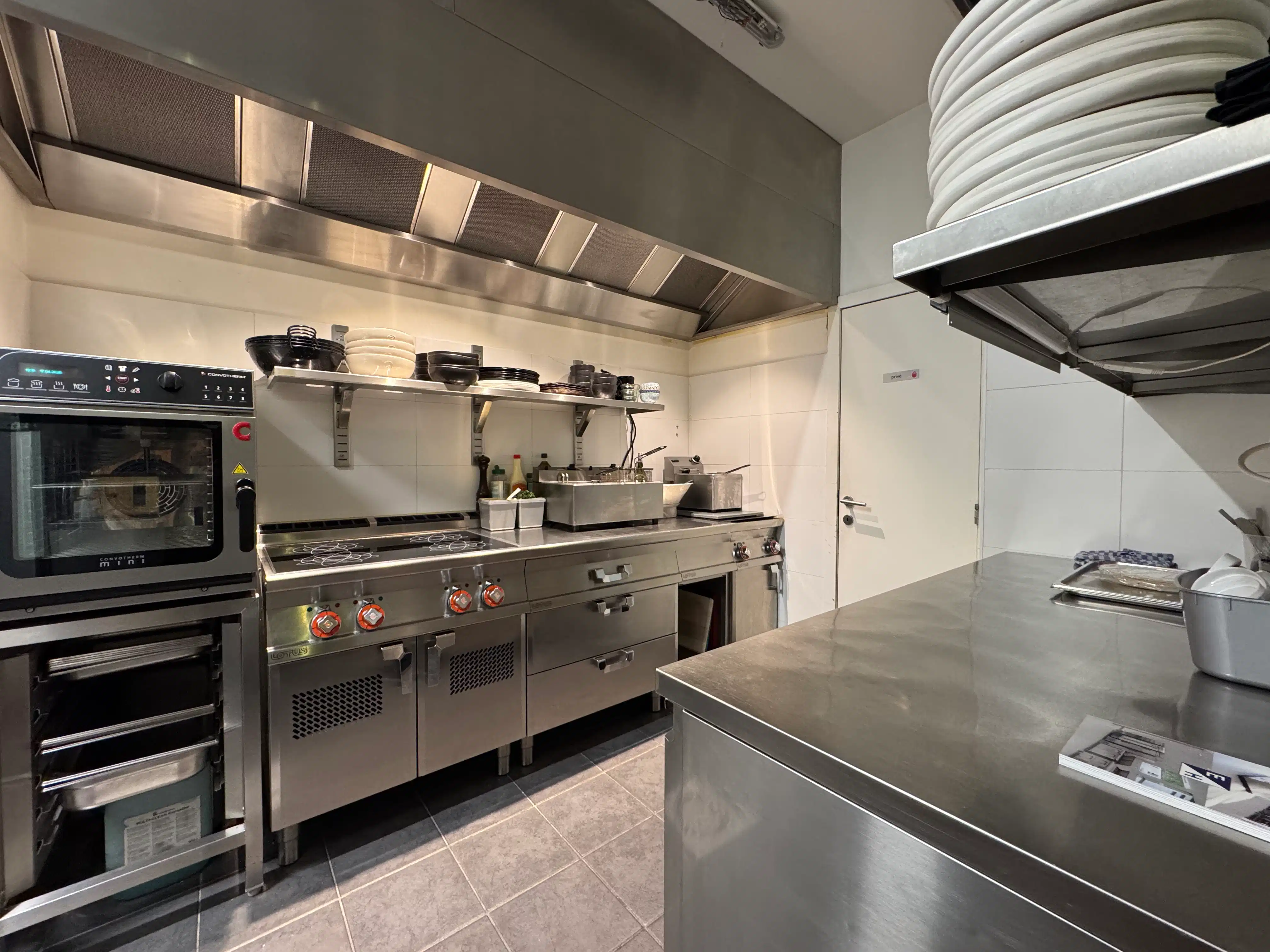 Sfeervol restaurant "James Comptoir" James Ensorgalerij foto 9