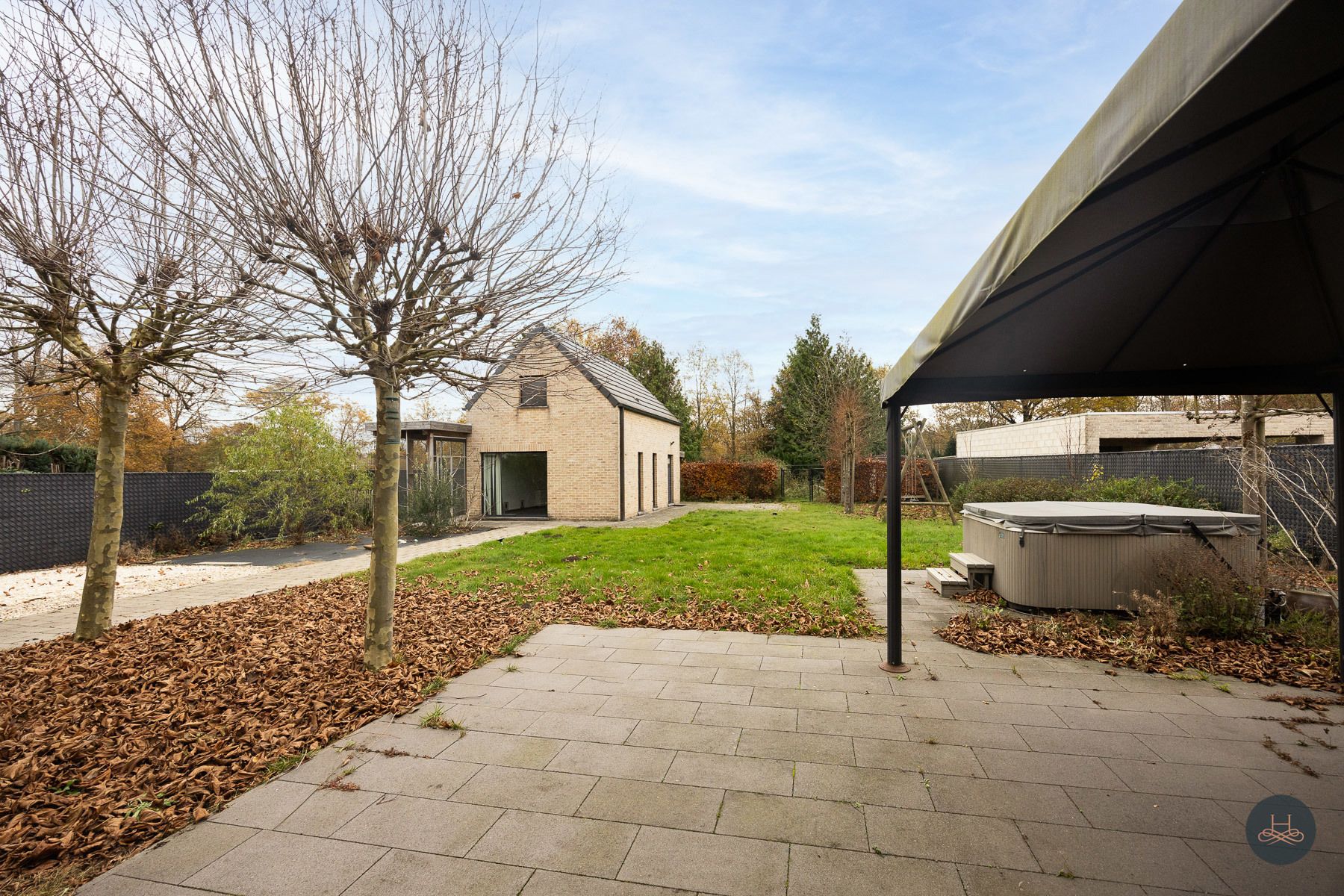 Instapklare open bebouwing met ruime tuin en bijgebouw foto 21