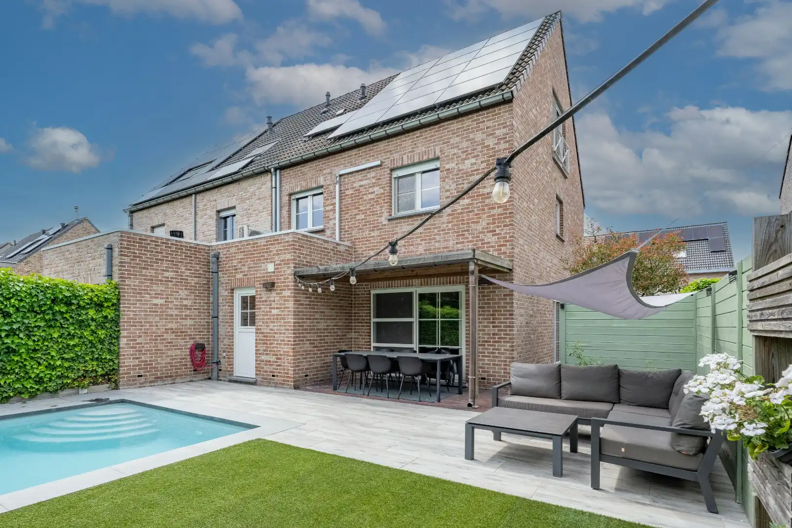 Moderne, energiezuinige woning met zwembad foto 4
