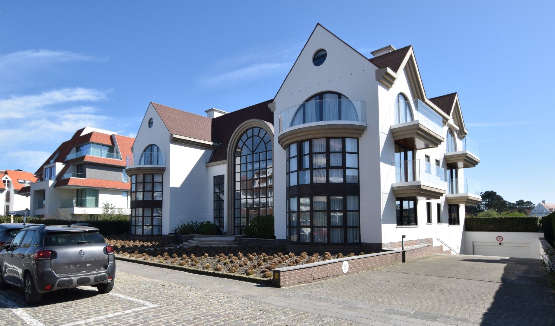 Garagebox in de Residentie Golf Garden op de Kustlaan foto {{pictureIndex}}