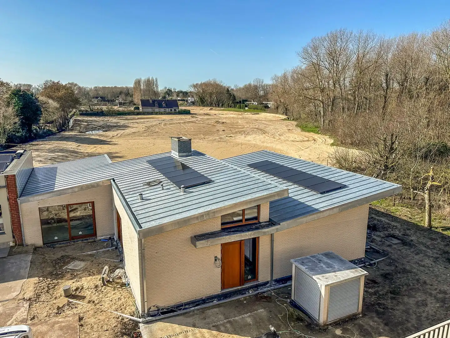 Uniek tuinpaviljoen grenzend aan de beschermde duinen. foto 2