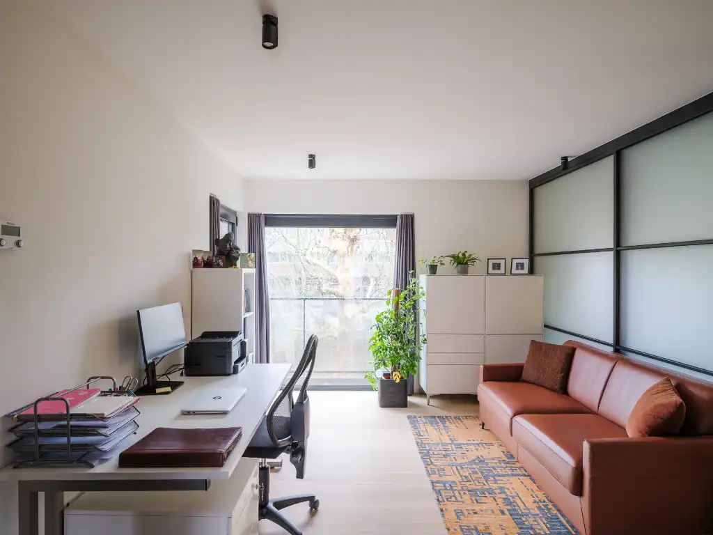 Ruim en lichtrijk duplexappartement met 2 slaapkamers, meerdere terrassen en staanplaats aan Ter Platen foto 7