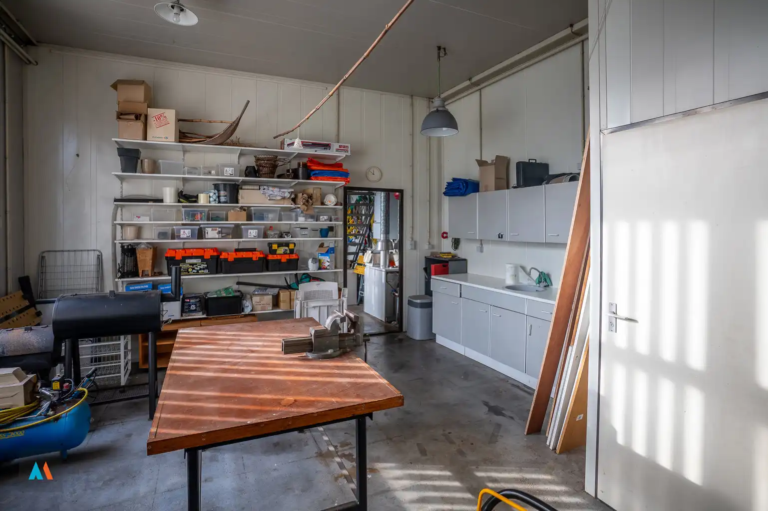 Unieke landbouwlocatie met bedrijfswoning en loods foto 20