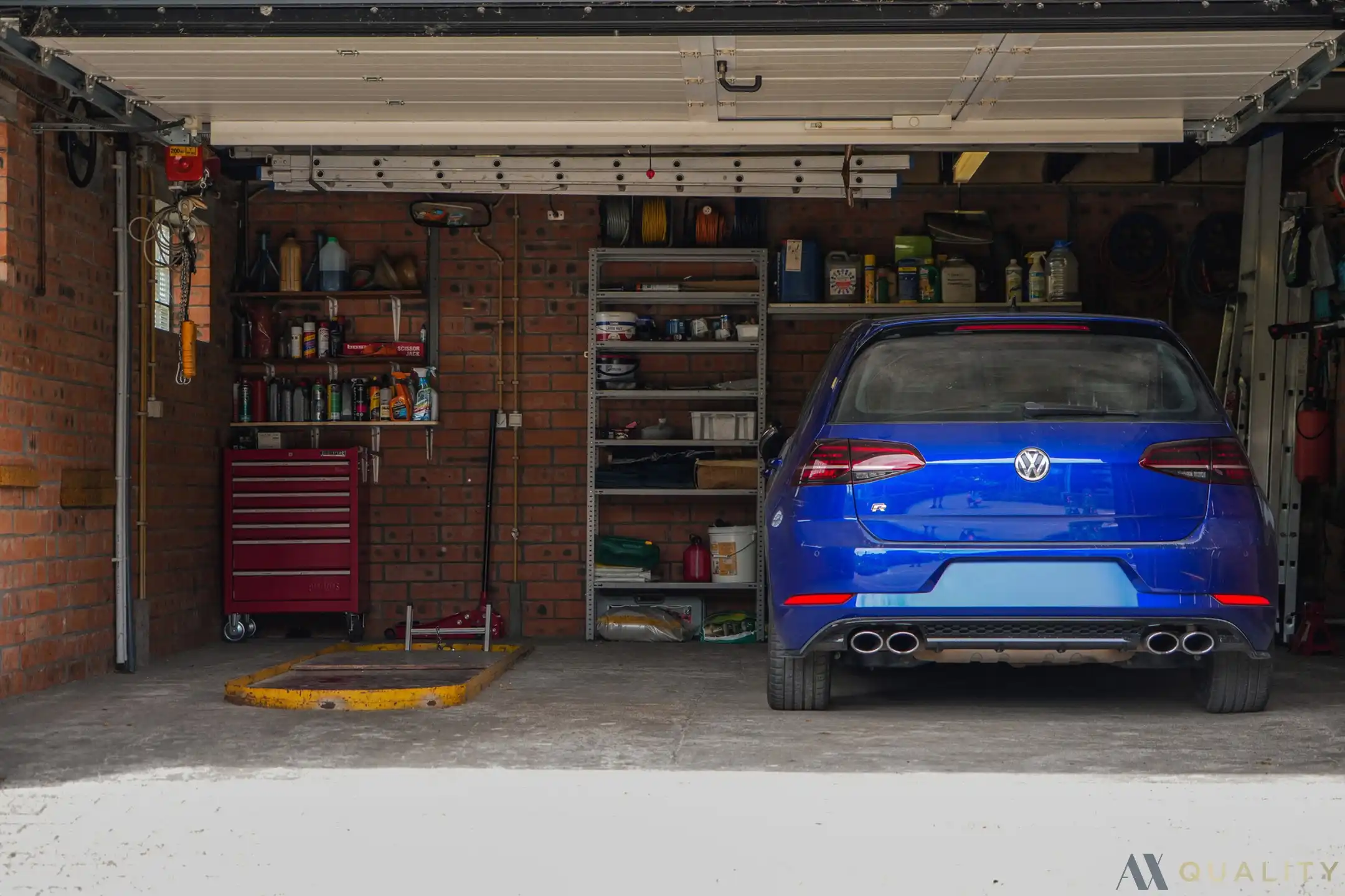 Ruime woning met 6 slaapkamers en 2 garages foto 23