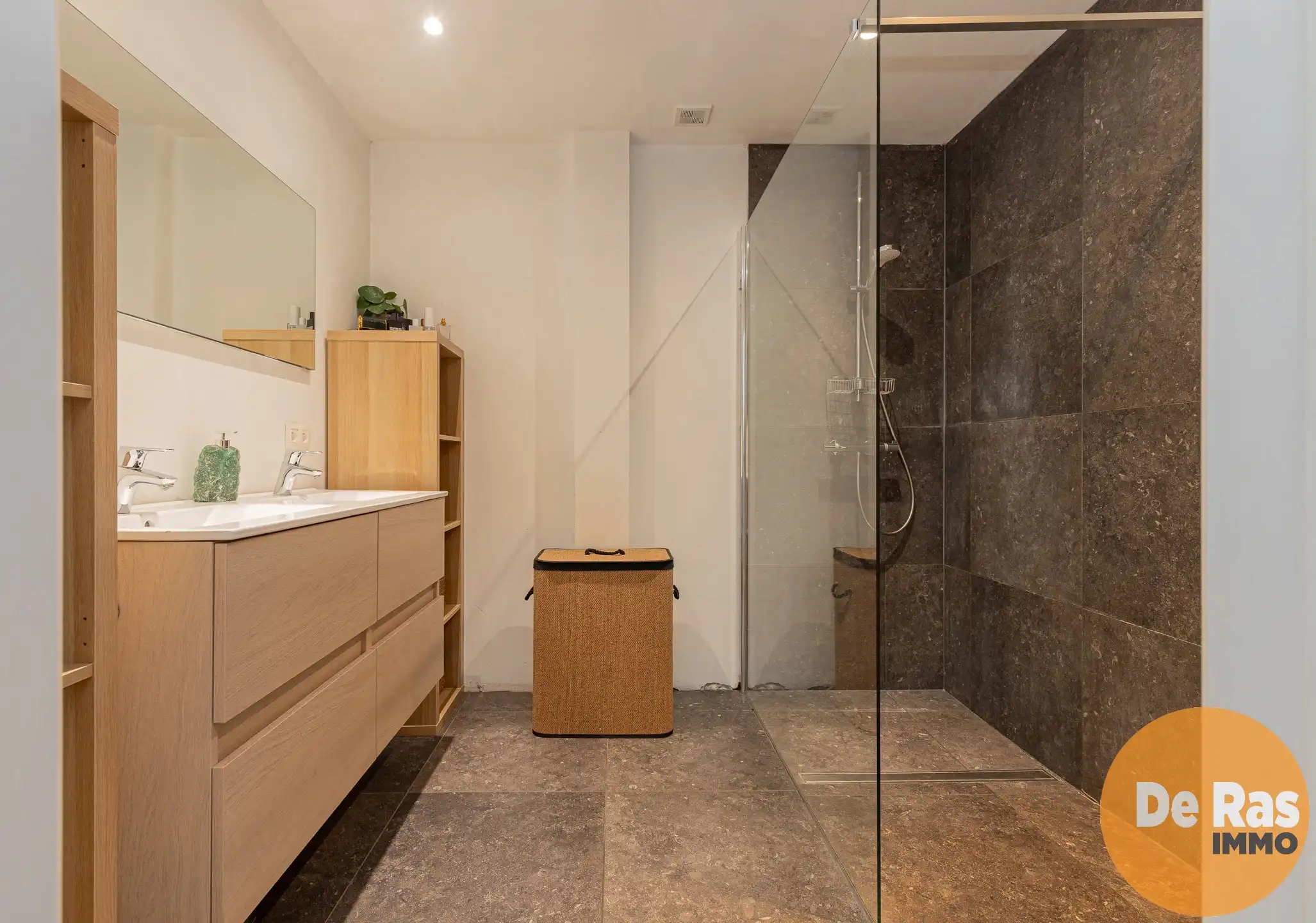 NIEUWERKERKEN - Lichtrijk appartement op de 1ste verdieping&nbsp; foto 13