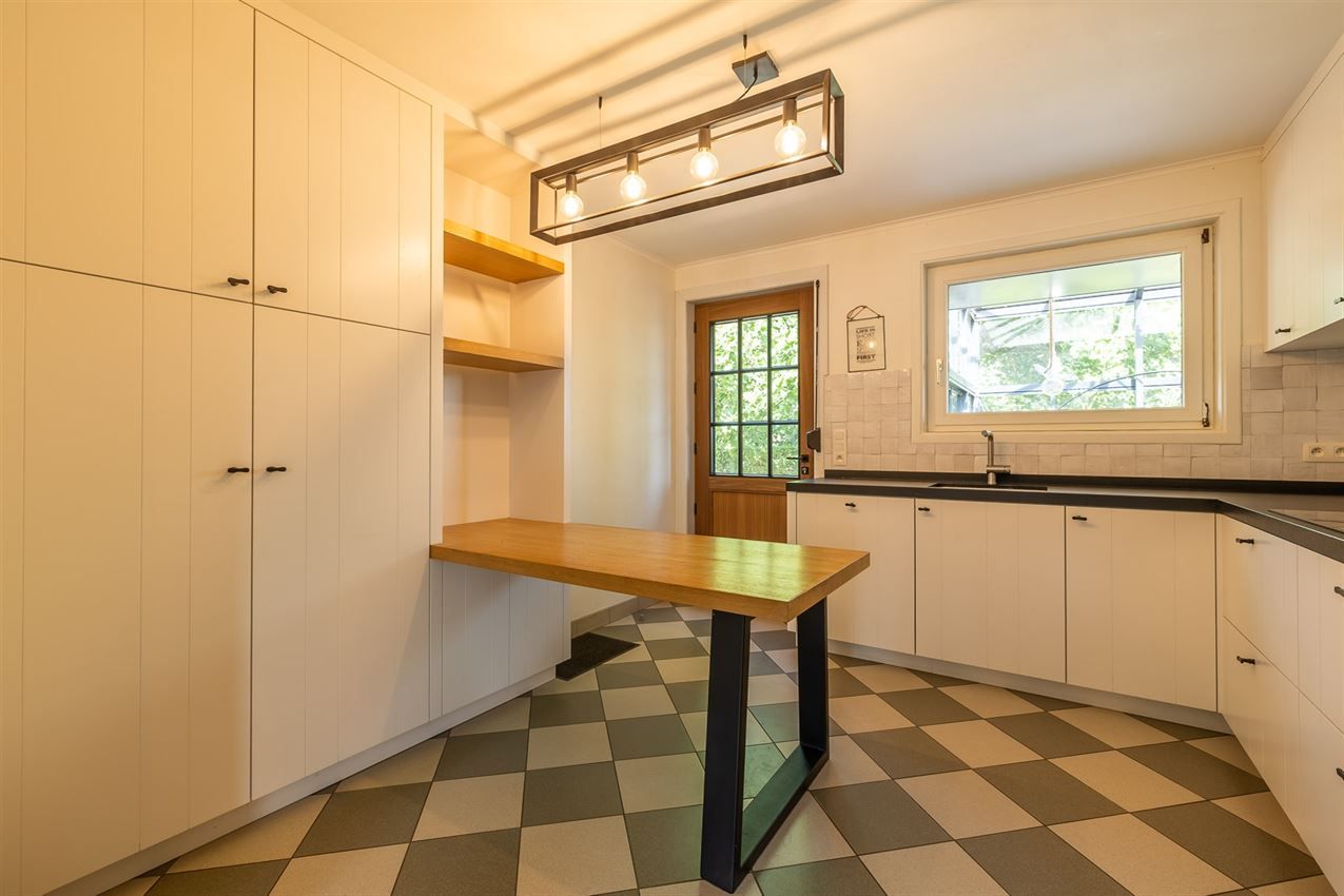 gerenoveerd, 4 slkp, label B, topligging foto 13
