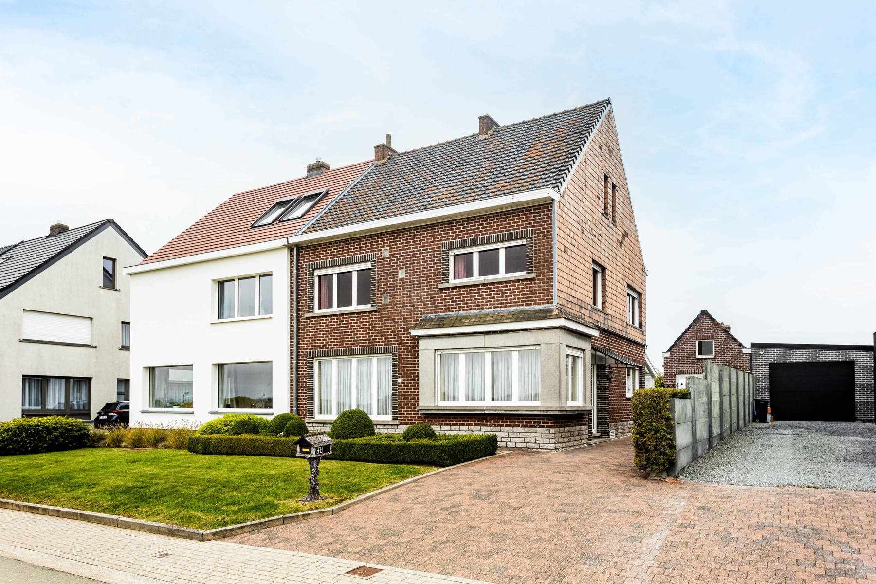 Hoofdfoto van de publicatie: Charmante HOB met ruime tuin en garage in een rustige buurt.