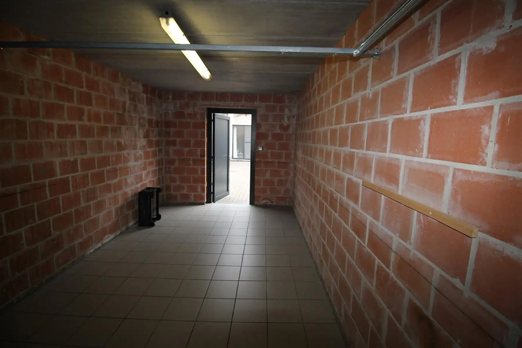 Recent appartement op de benedenverdieping met tuin en garage. foto 15