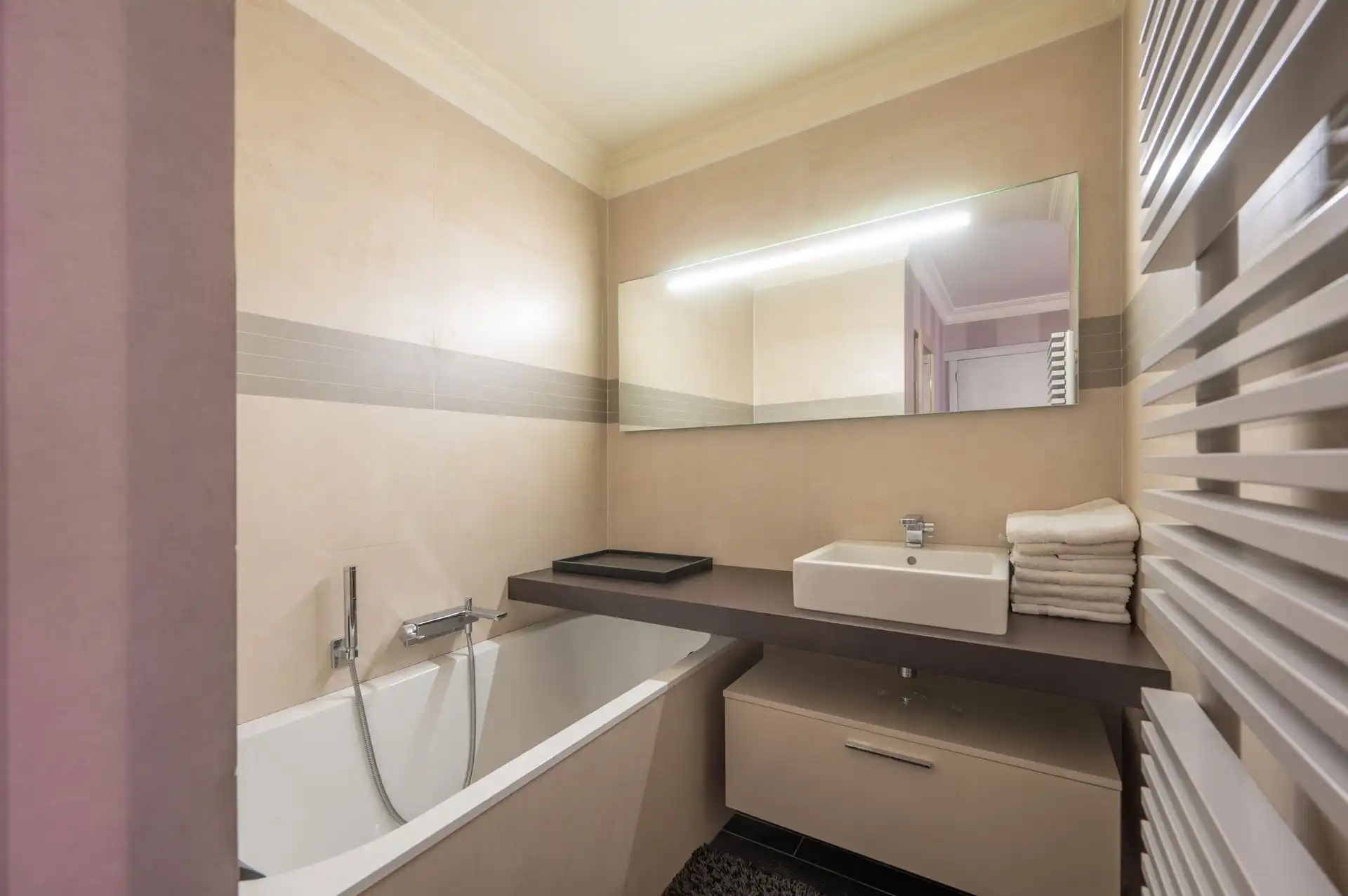 Ruim appartement met 3 slaapkamers op absolute toplocatie foto 3