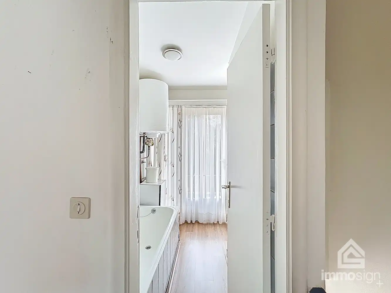 Charmante gezinswoning met potentieel op ruim hoekperceel in hartje Eksel foto 29