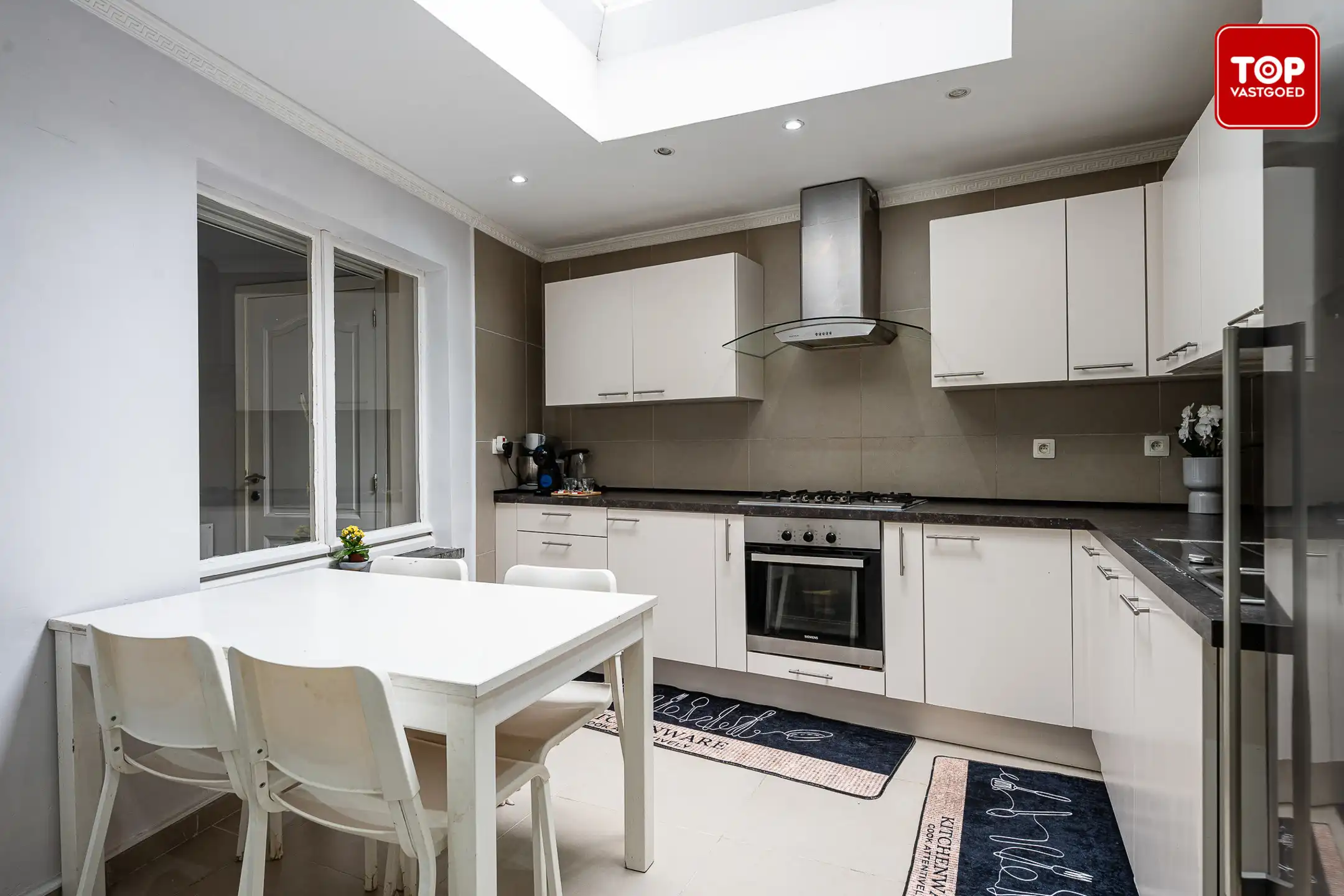 Woning met 4 slaapkamers met alles op wandelafstand.  foto 6