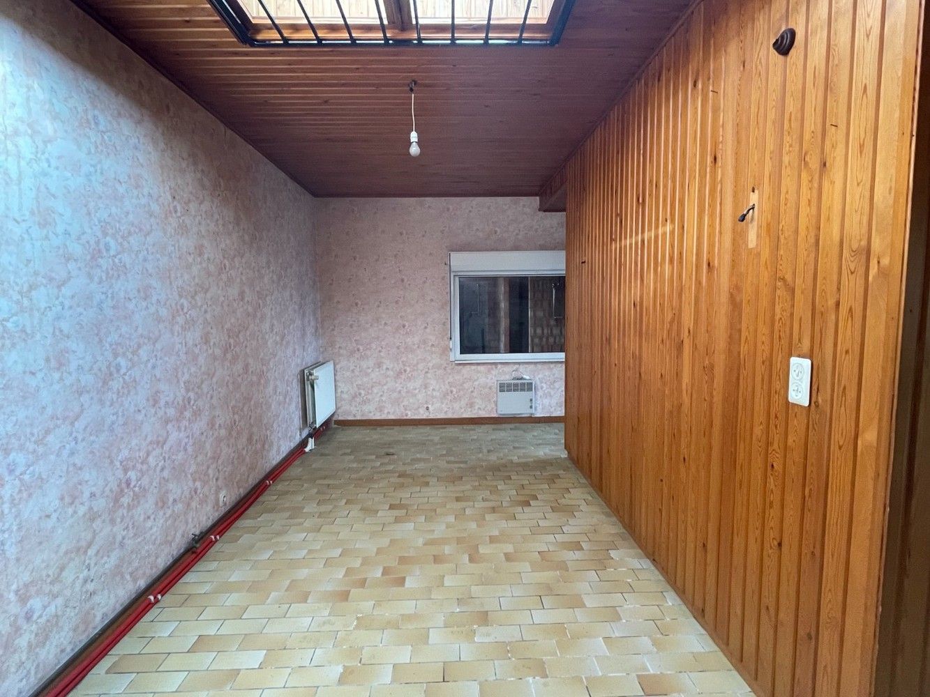 Ruime, te renoveren woning met veel potentieel op 10a14ca foto 11