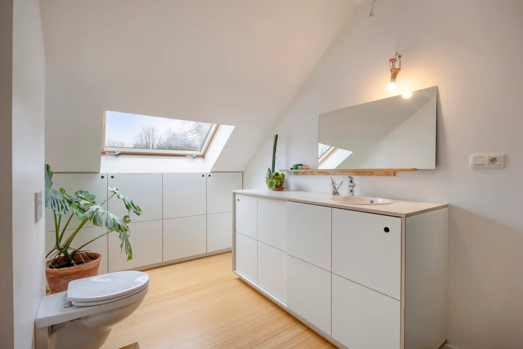 Ruime villa in een groene omgeving foto 16