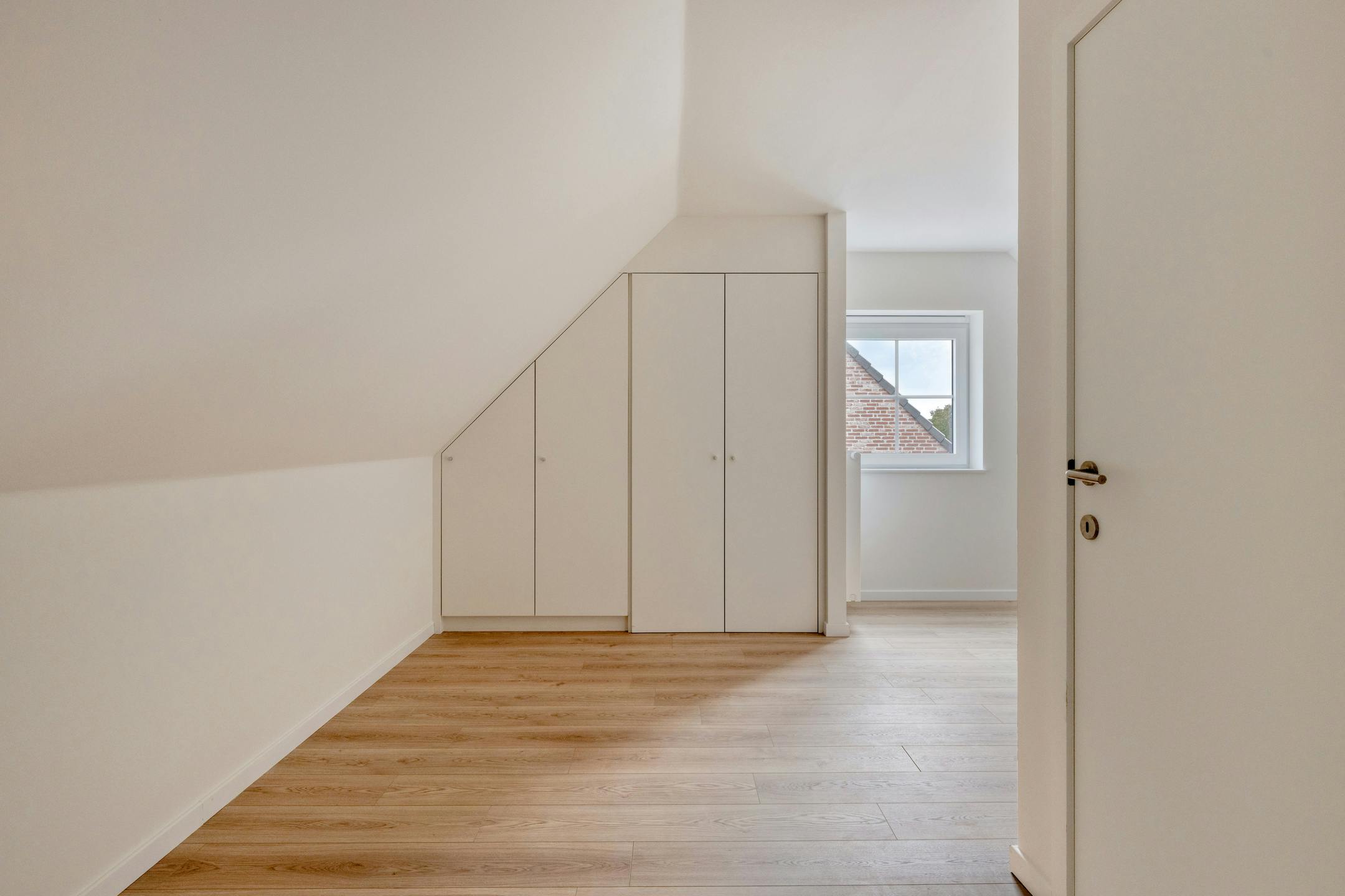 Volledig afgewerkt huis met 3 slaapkamers en tuin in Izegem foto 11