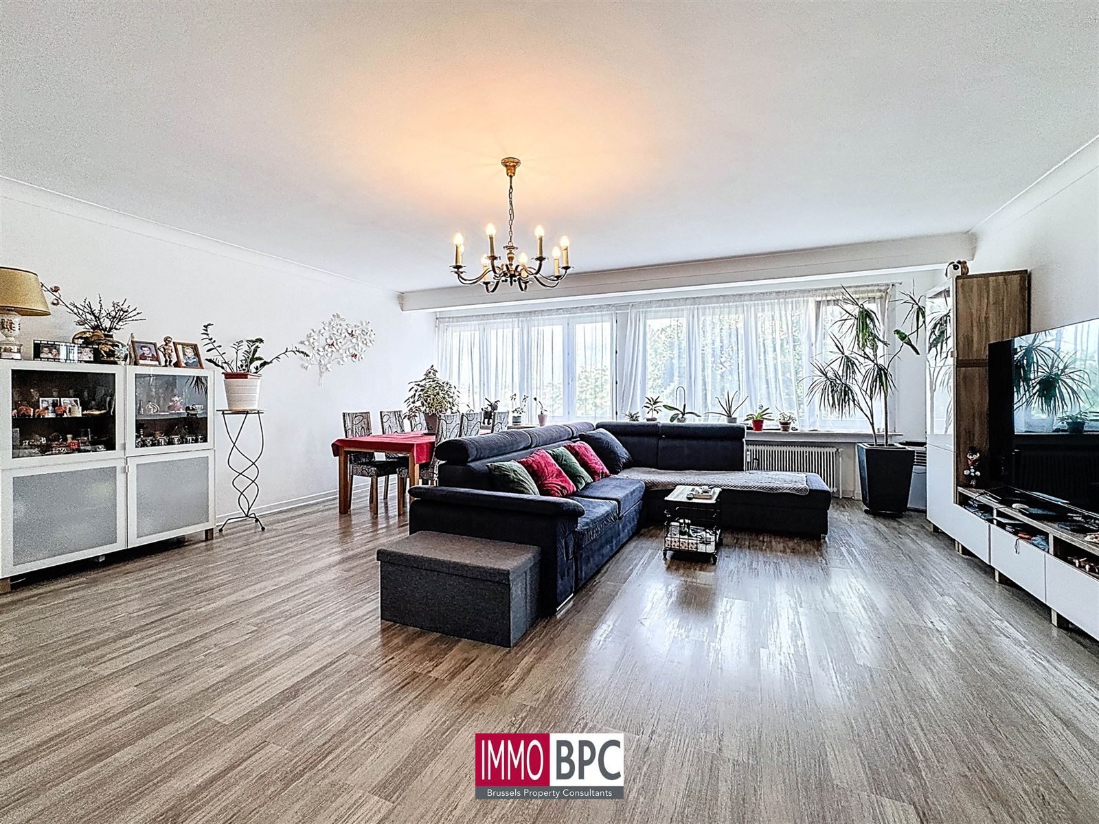 volledig gerenoveerde appartement in Sint-Jans-Molenbeek  foto 2