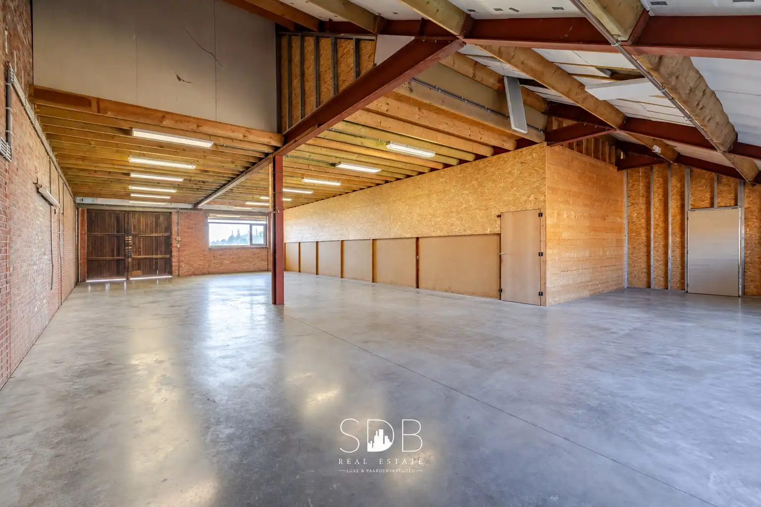 Hedendaagse woning met hippische accommodatie op 17.782m² foto 30