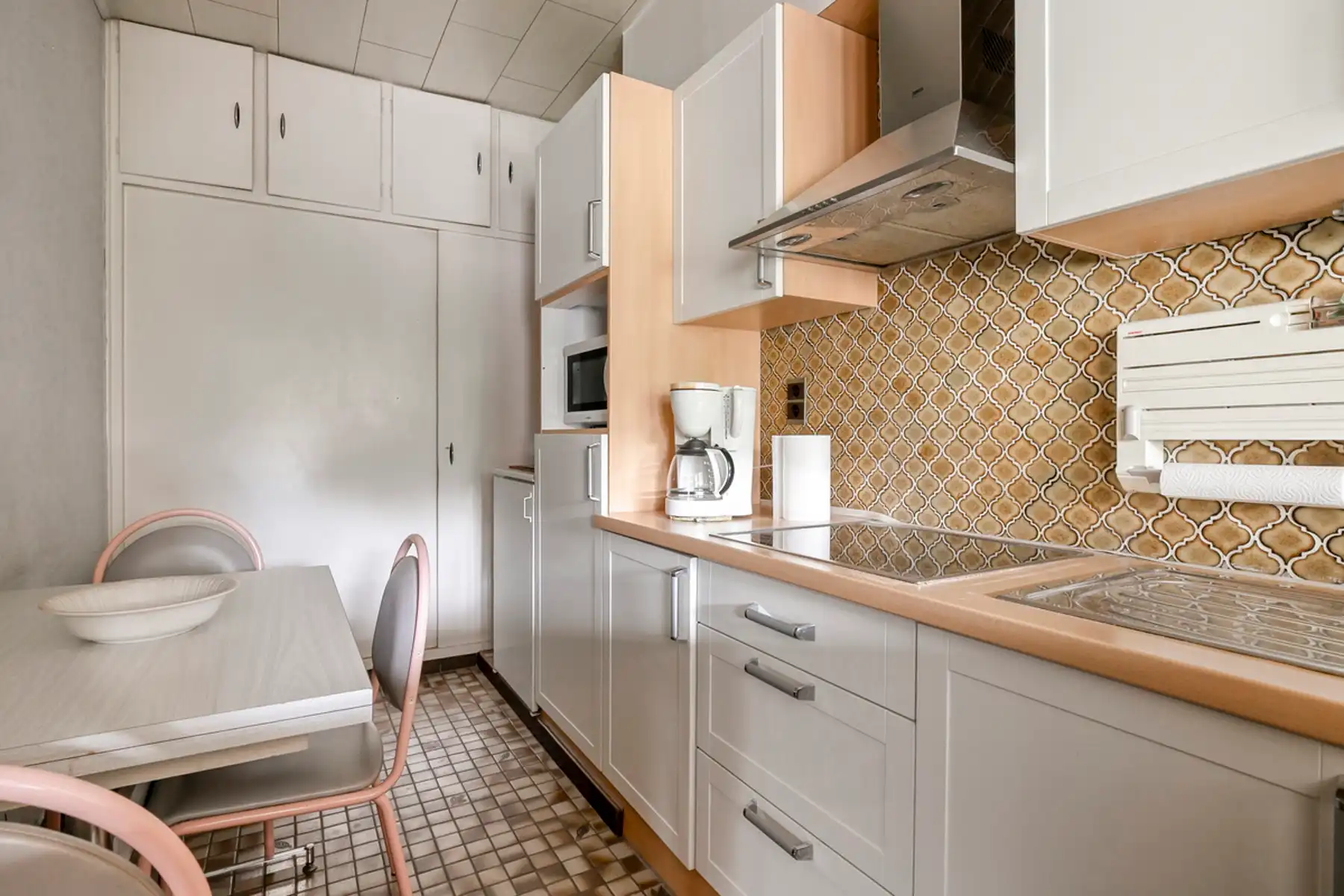 Te renoveren HOB met 3 slaapkamers en garage foto 8