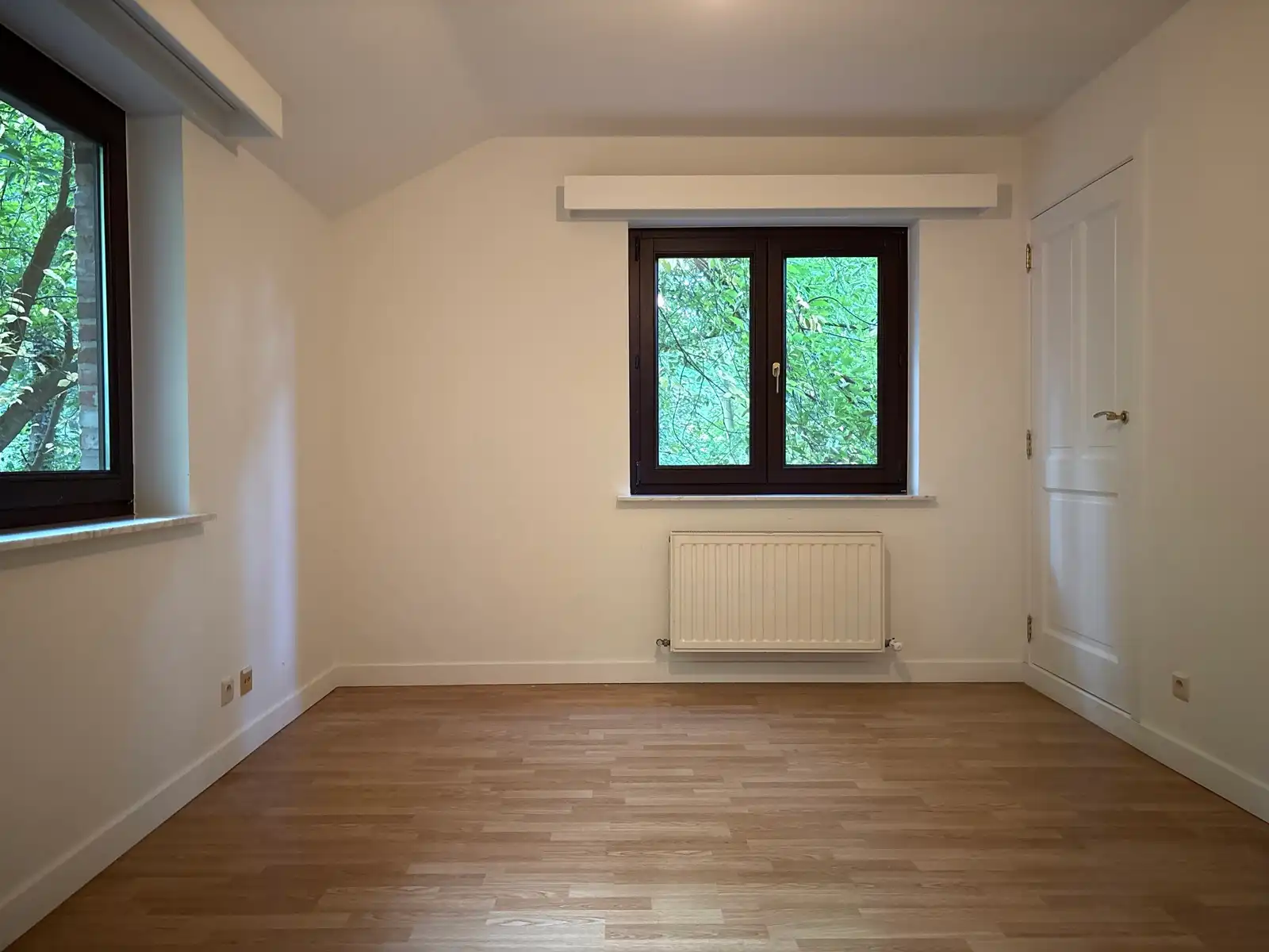 Ruime villa met 6 slaapkamers in groene omgeving foto 24
