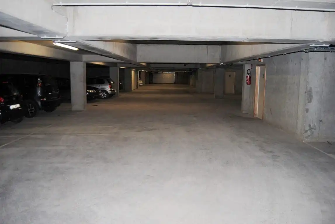 Ondergrondse staanplaats te koop in Veurne. foto 5