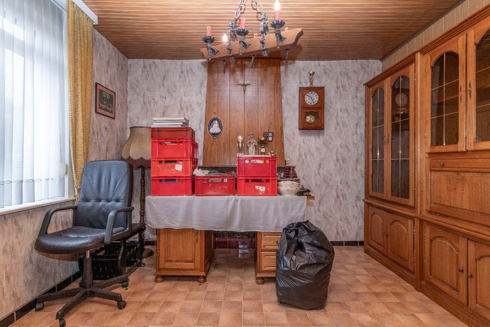 Te renoveren woning te Meerbeke foto 5
