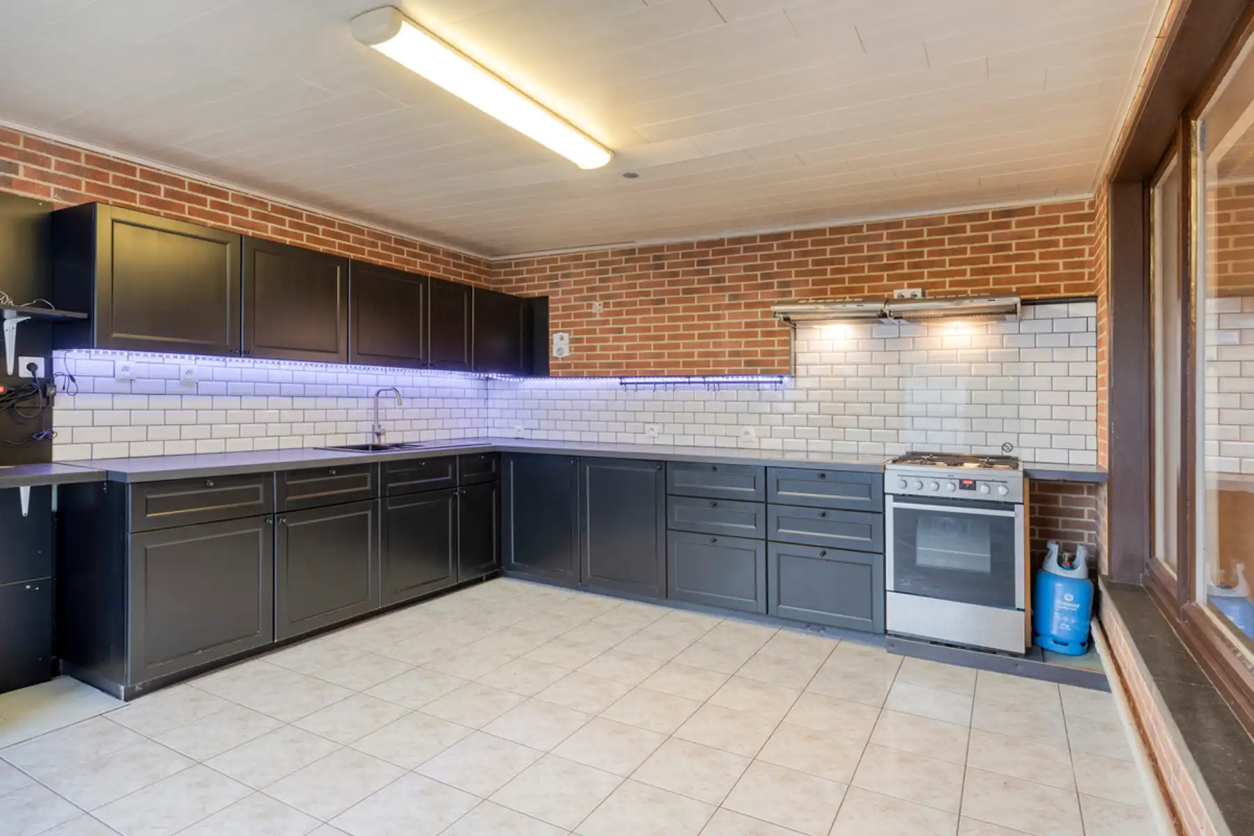 Ruime eengezinswoning in groene omgeving foto 3